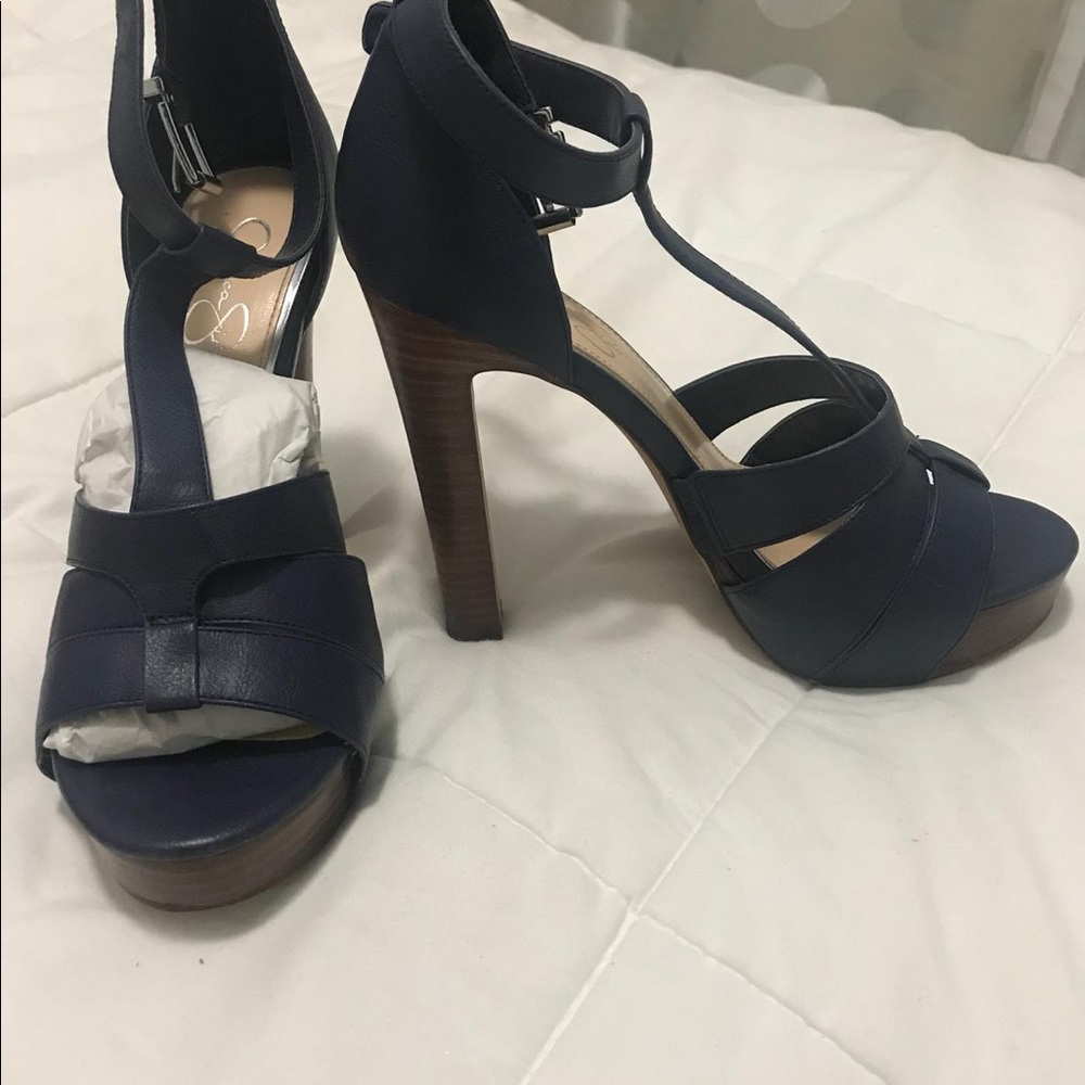 Jessica Simpson Preowned